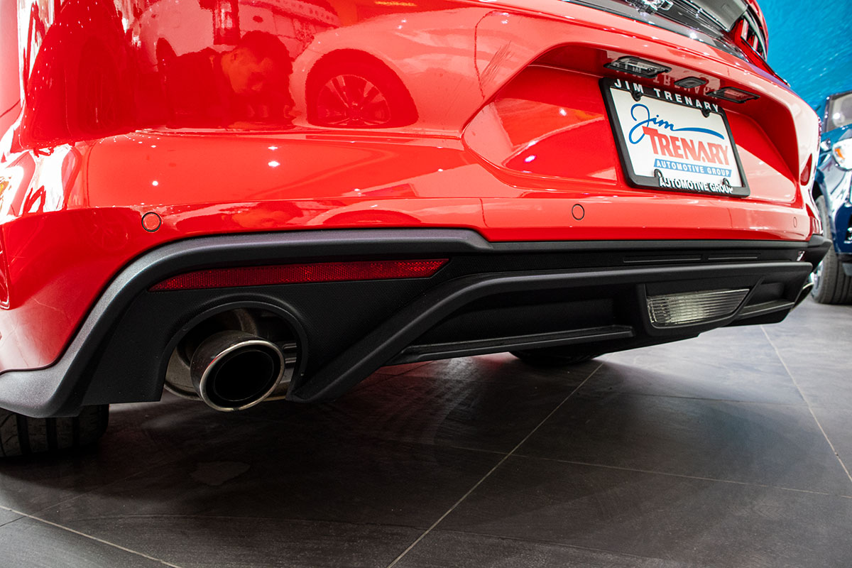 Ford Mustang Convertible 2020: "Ngựa hoang" rẻ hơn Chevrolet Camaro tại Việt Nam a11