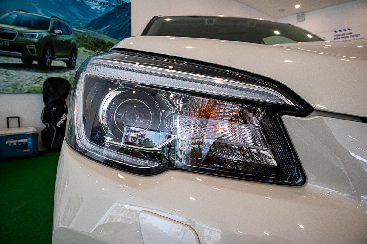 Đèn pha xe Subaru Forester 2019-2020