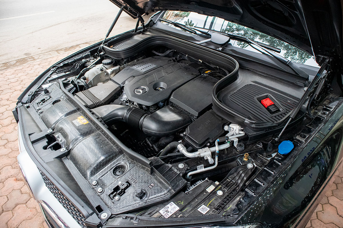 Động cơ xe Mercedes-Benz GLE300 Diesel 2020 