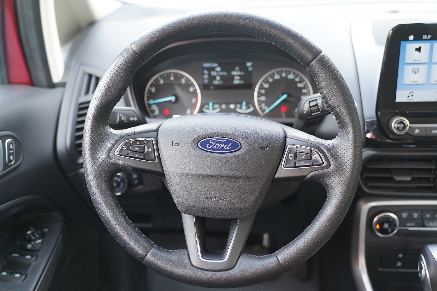 Thiết kế vô lăng xe Ford EcoSport 2020 Thiết kế vô lăng xe Ford EcoSport 2020 1