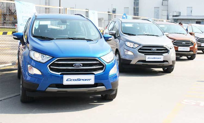 Ford Ecosport giảm giá từ 25 đến 65 triệu đồng.