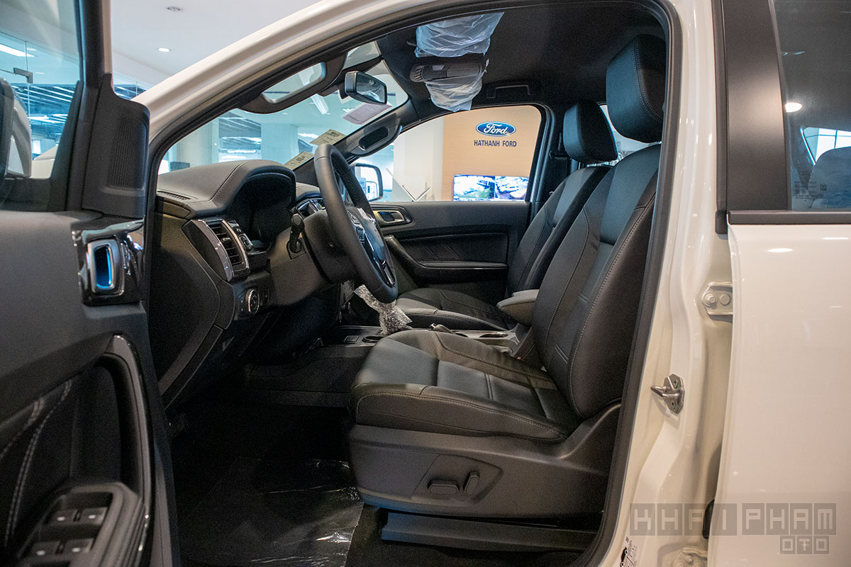 Ghế trước xe Ford Everest 2020