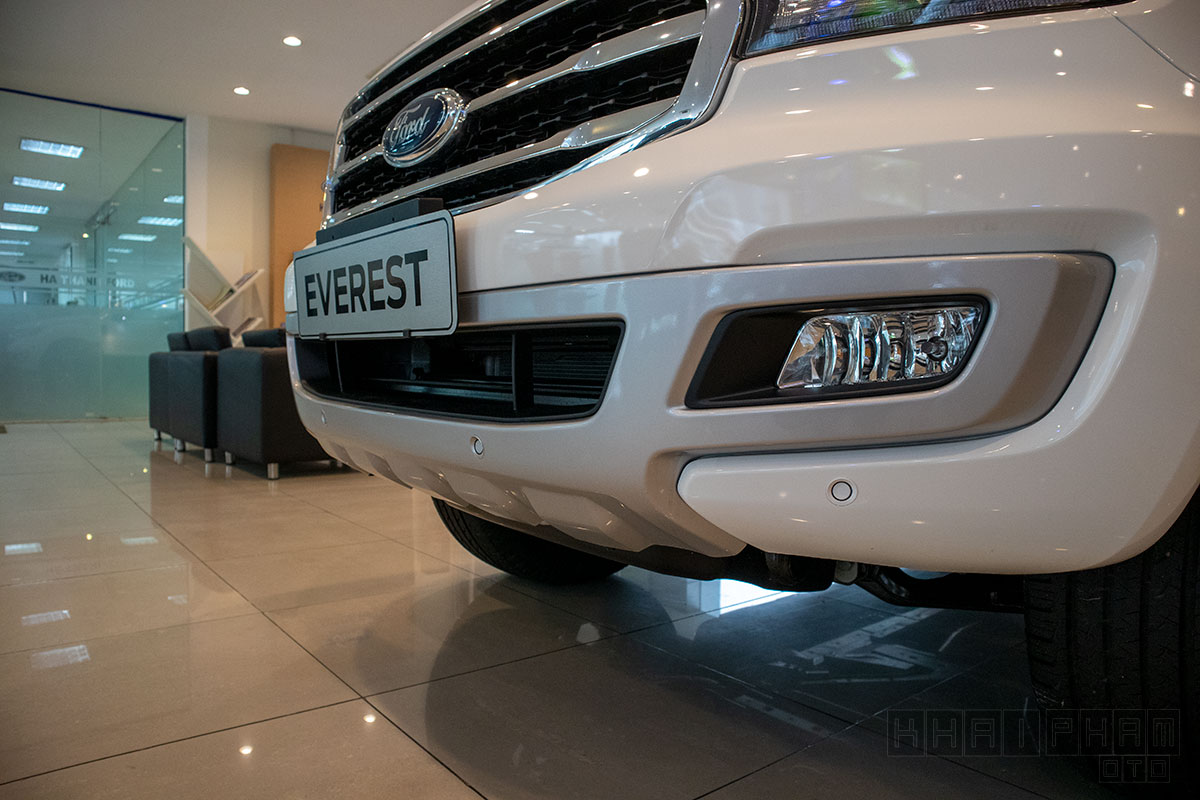 Cản trước xe Ford Everest 2020