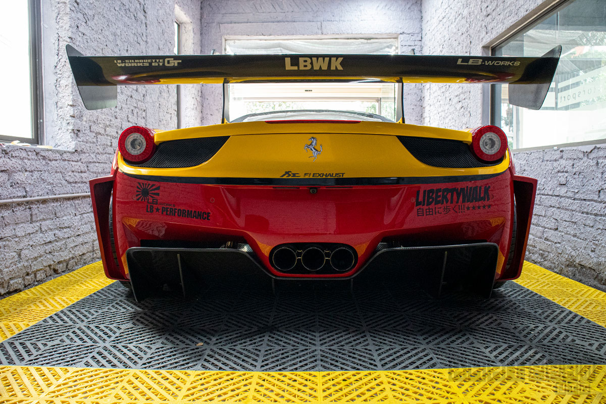 Ngắm ảnh chi tiết xe Ferrari 458 Italia "biến hình" thành LaFerrari a14