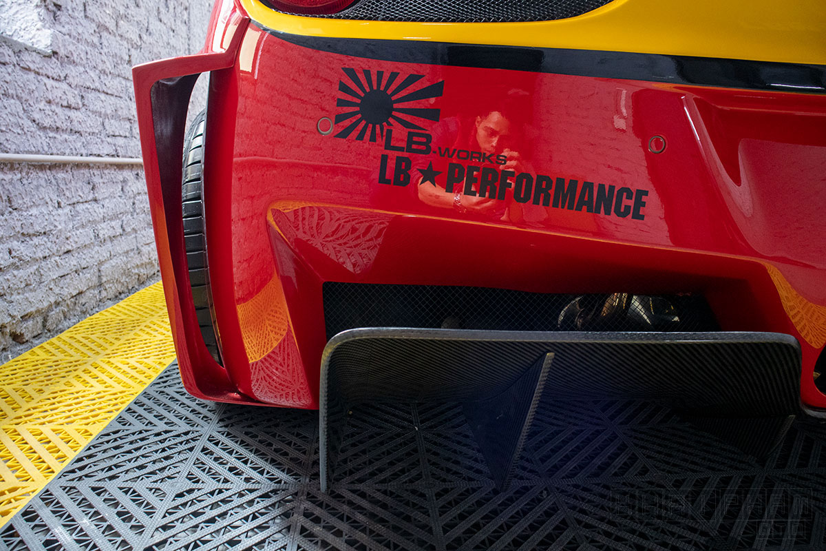 Ngắm ảnh chi tiết xe Ferrari 458 Italia "biến hình" thành LaFerrari a23