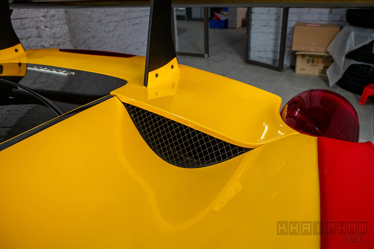 Ngắm ảnh chi tiết xe Ferrari 458 Italia "biến hình" thành LaFerrari a21