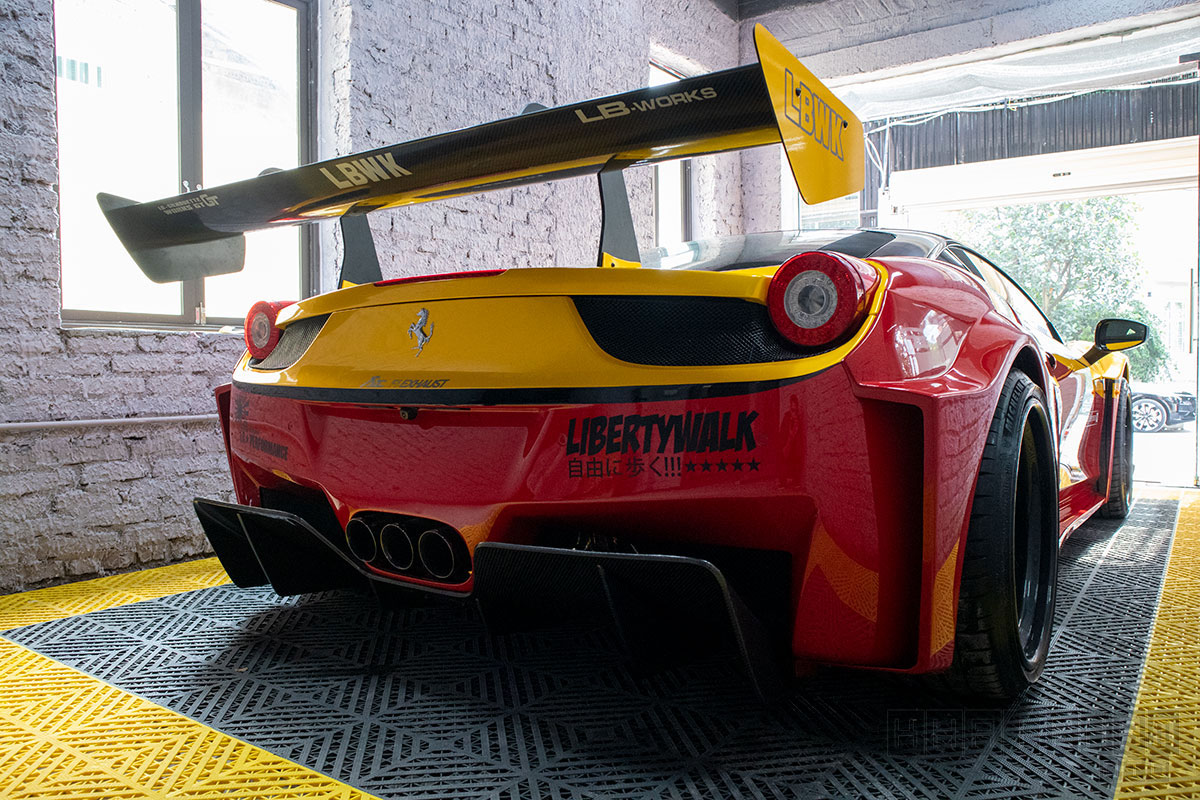Ngắm ảnh chi tiết xe Ferrari 458 Italia "biến hình" thành LaFerrari a24