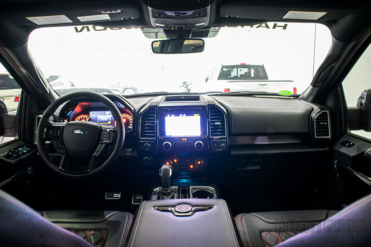 Nội thất xe Ford F-150 Harley-Davidson 2020