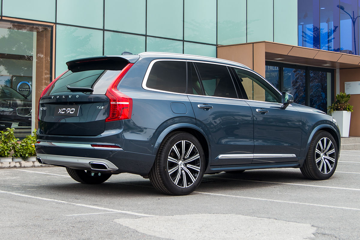 Đánh giá xe Volvo XC90 2020: Không có nhiều phàn nàn khi người dùng cầm lái chiếc xe này.