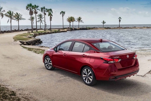 Ngoại thất xe Nissan Sunny Ngoại thất xe Nissan Sunny