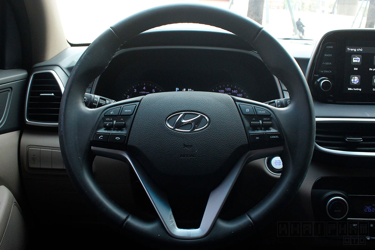 Ảnh chụp vô-lăng xe Hyundai Tucson 2020