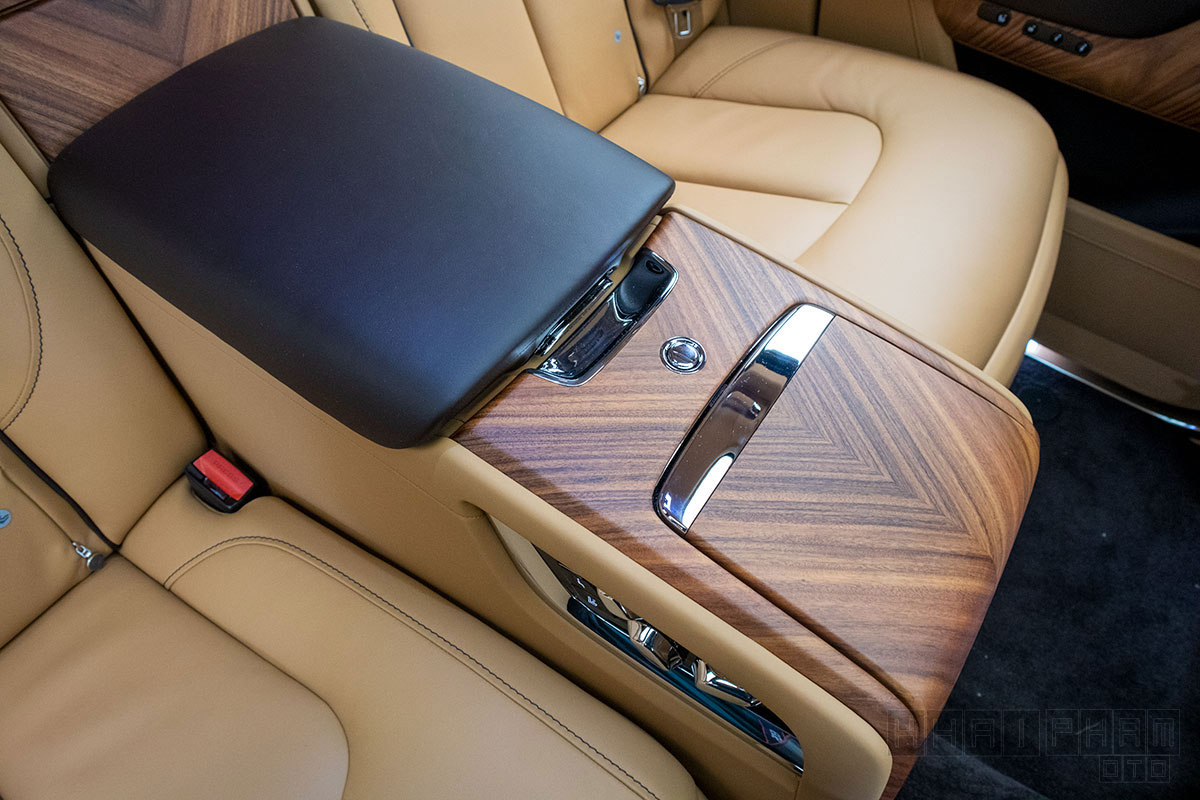 Tiện nghi xe Rolls-Royce Cullinan