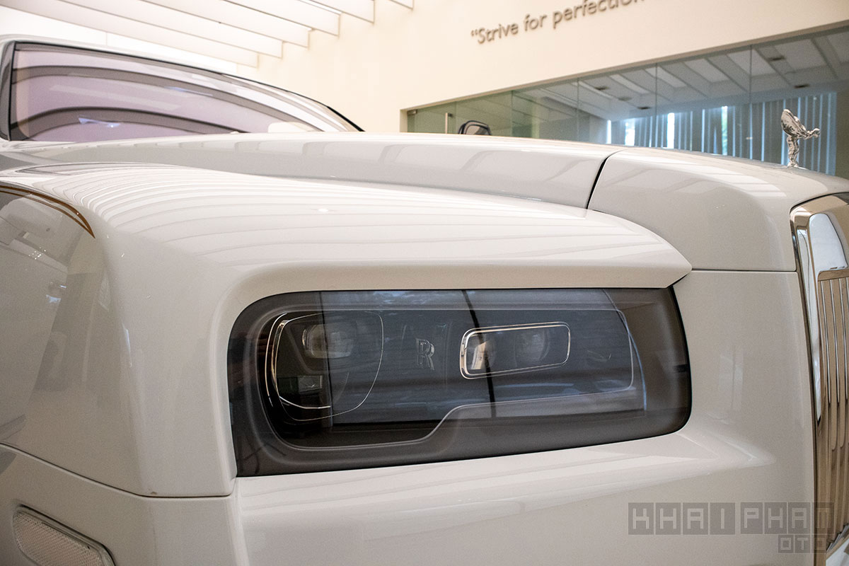 Đèn pha xe Rolls-Royce Cullinan