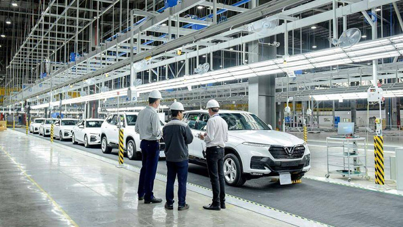 VinFast nhập khẩu xe tay lái nghịch cần được Chính phủ phê duyệt 1a