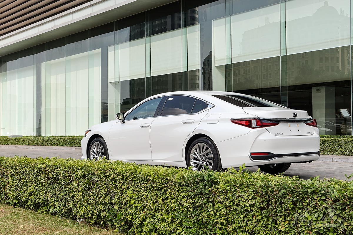 Lexus es 250 2020