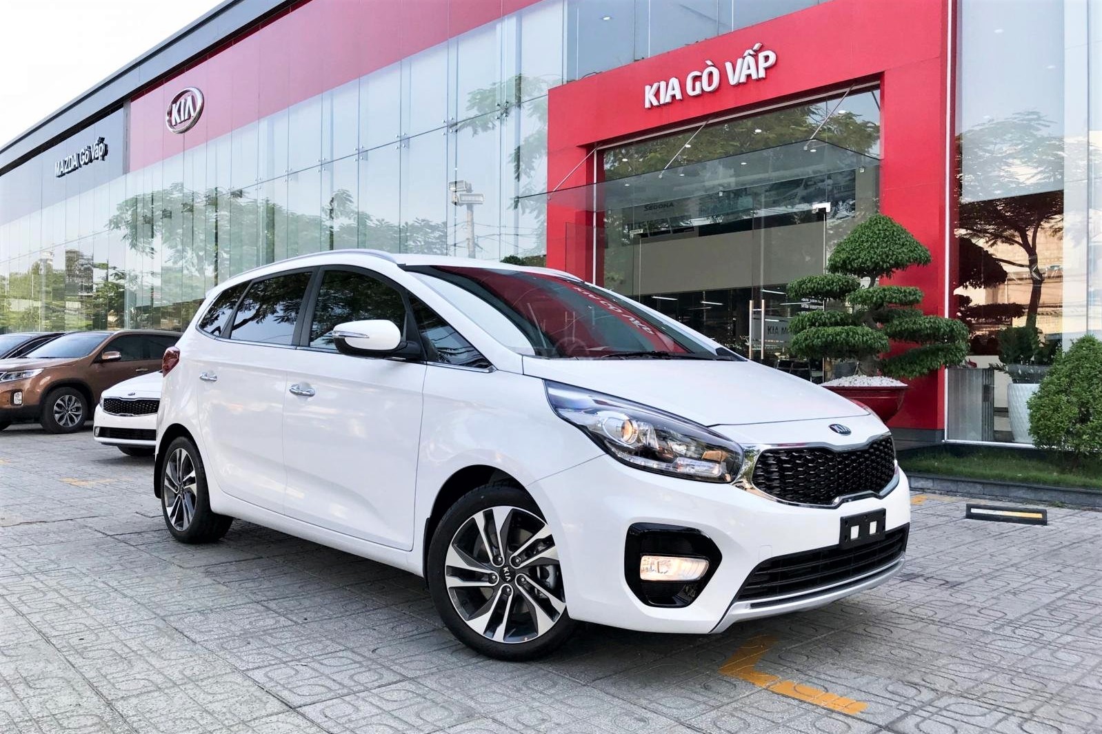 Kia Rondo 2020 tại Việt Nam hiện nay 1