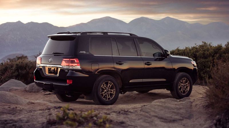 Đánh giá xe Toyota Land Cruiser Đánh giá xe Toyota Land Cruiser