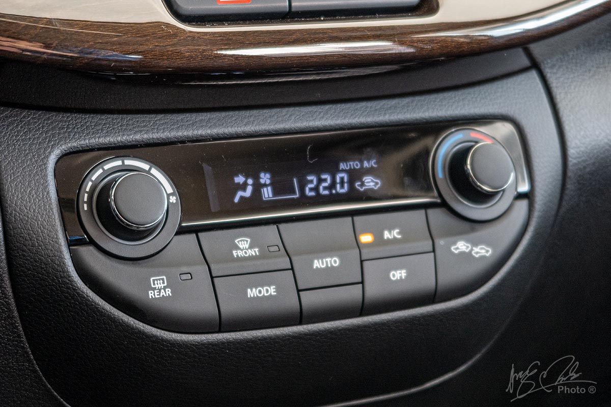 Đánh giá xe Suzuki Ertiga 2020: Hệ thống điều hoà tự động.