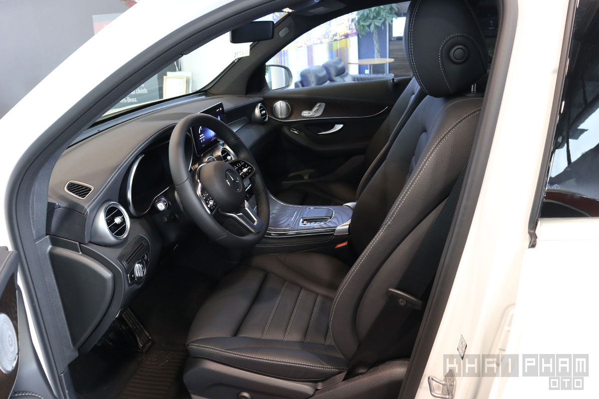 Ảnh ghế trước xe Mercedes-Benz GLC 200 4Matic 2020 
