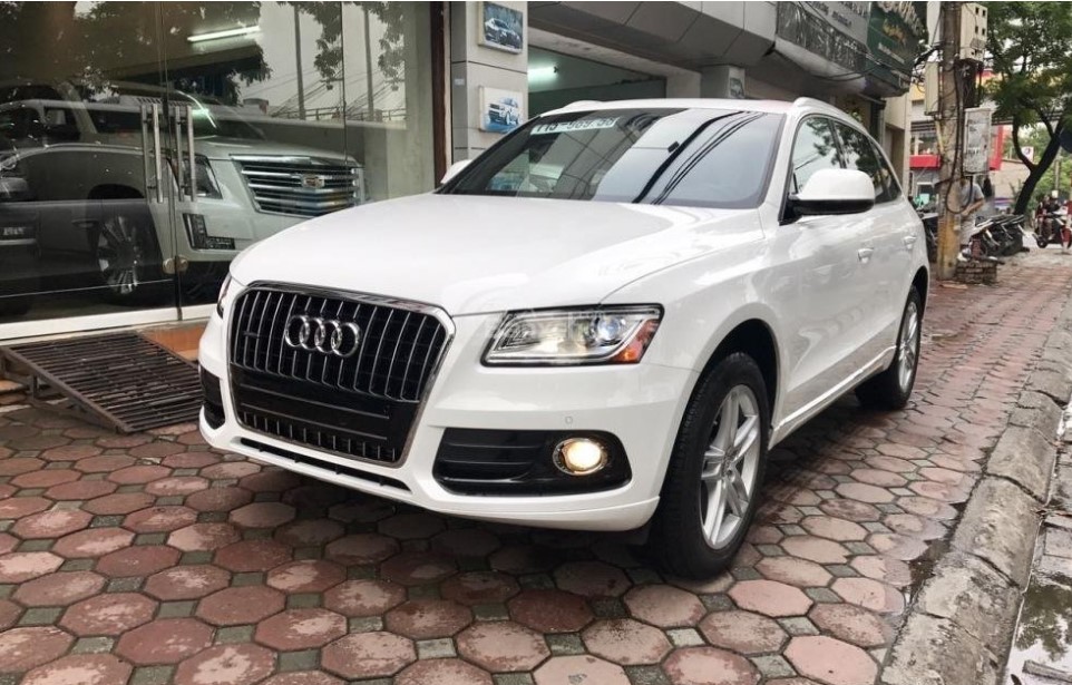 Triệu hồi 618 xe Audi Q5 cần thay thế vít gia cố ốp chắn bùn tại Việt Nam a1