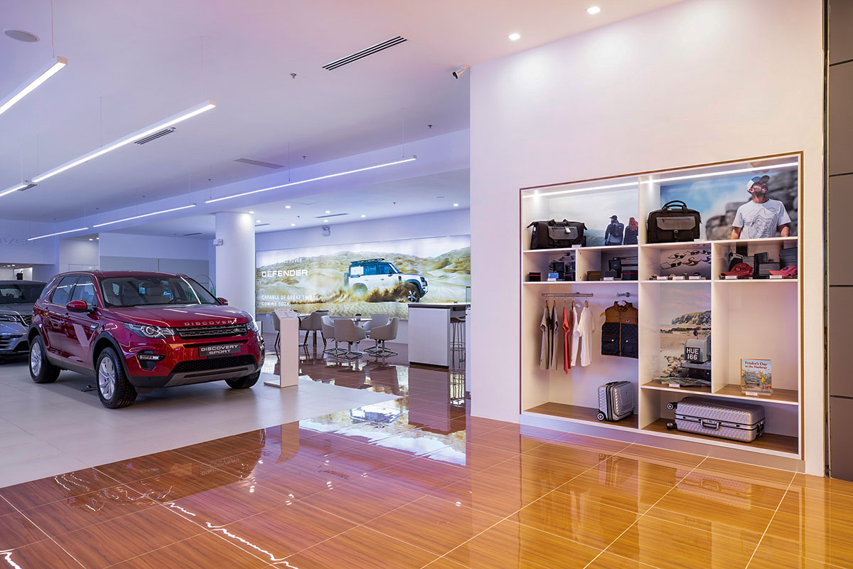 Khách hàng mua xe có thể cá nhân hoá bằng các gói phụ kiện chính hãng của Jaguar Land Rover.