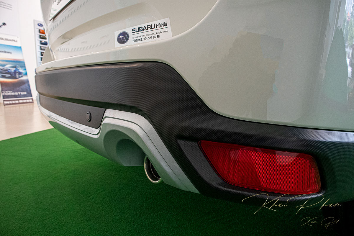 Ảnh chụp cản sau xe Subaru Forester 2020 