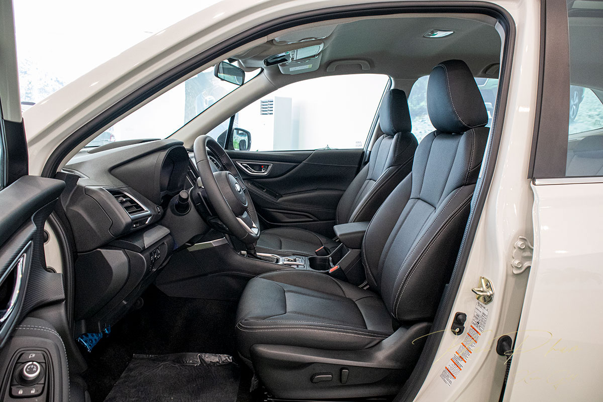 Ảnh chụp ghế lái xe Subaru Forester 2020 1