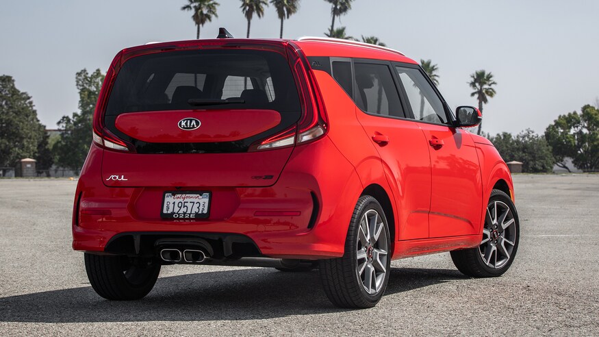 10 mẫu xe nhỏ an toàn nhất năm 2020: Kia Soul tạo hình bắt mắt.