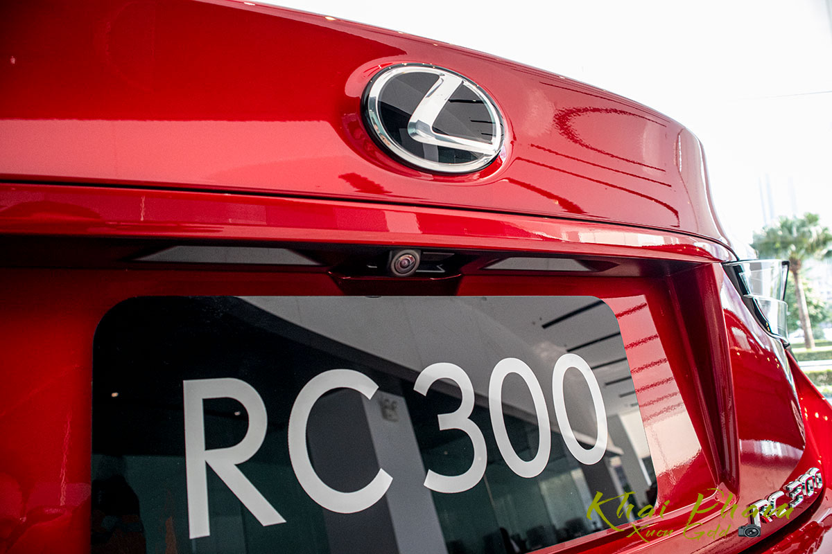 màn hình giải trí xe Lexus RC 300 2020