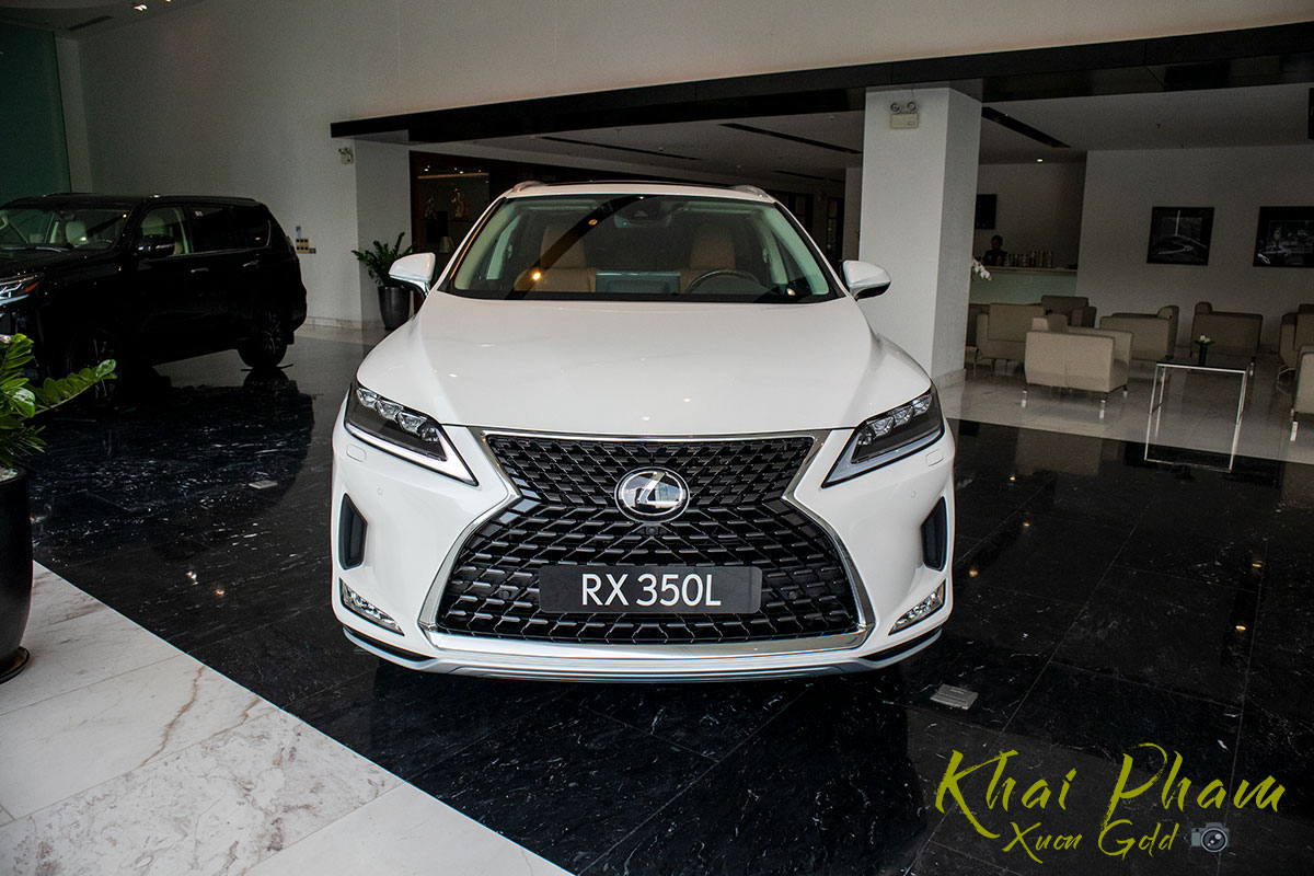 Ảnh chụp trước xe Lexus RX 350L 2020 2