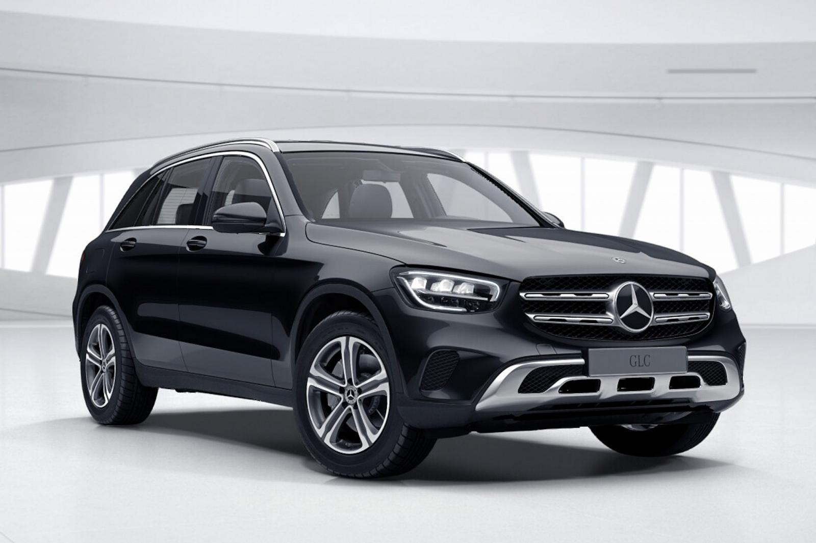 Mercedes-Benz GLC 200 Limited đen tuyền.
