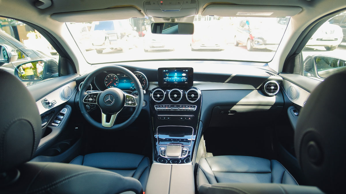 Mercedes-Benz GLC 200 Limited cao cấp, quyến rũ.