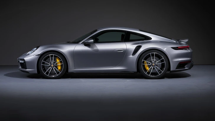Porsche 911 2020 Turbo S đời mới giá "chát" hơn.