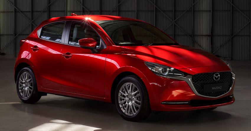 Mazda 2 2020 facelift chào giá 572 triệu tại Malaysia.