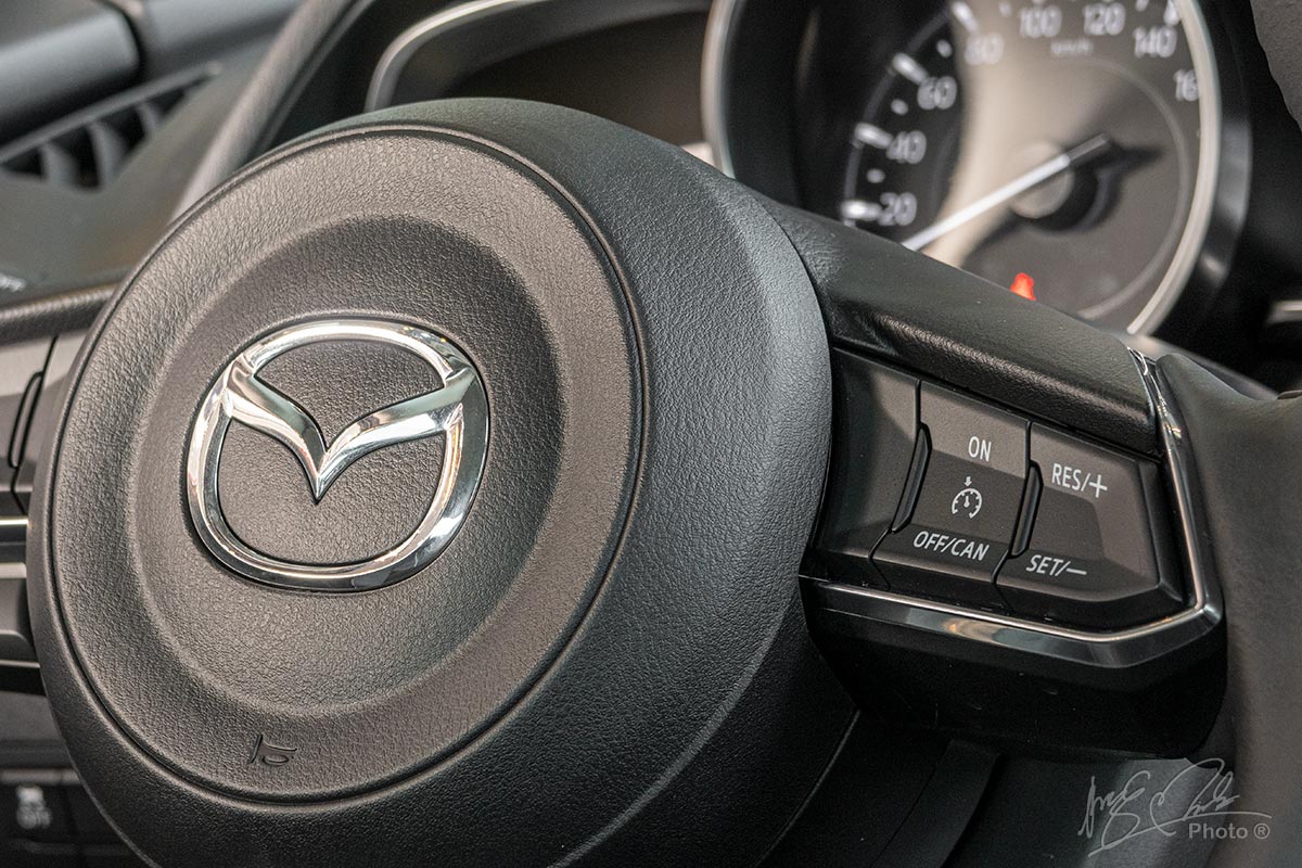 Đánh giá xe Mazda 2 2020: Kiểm soát hành trình.