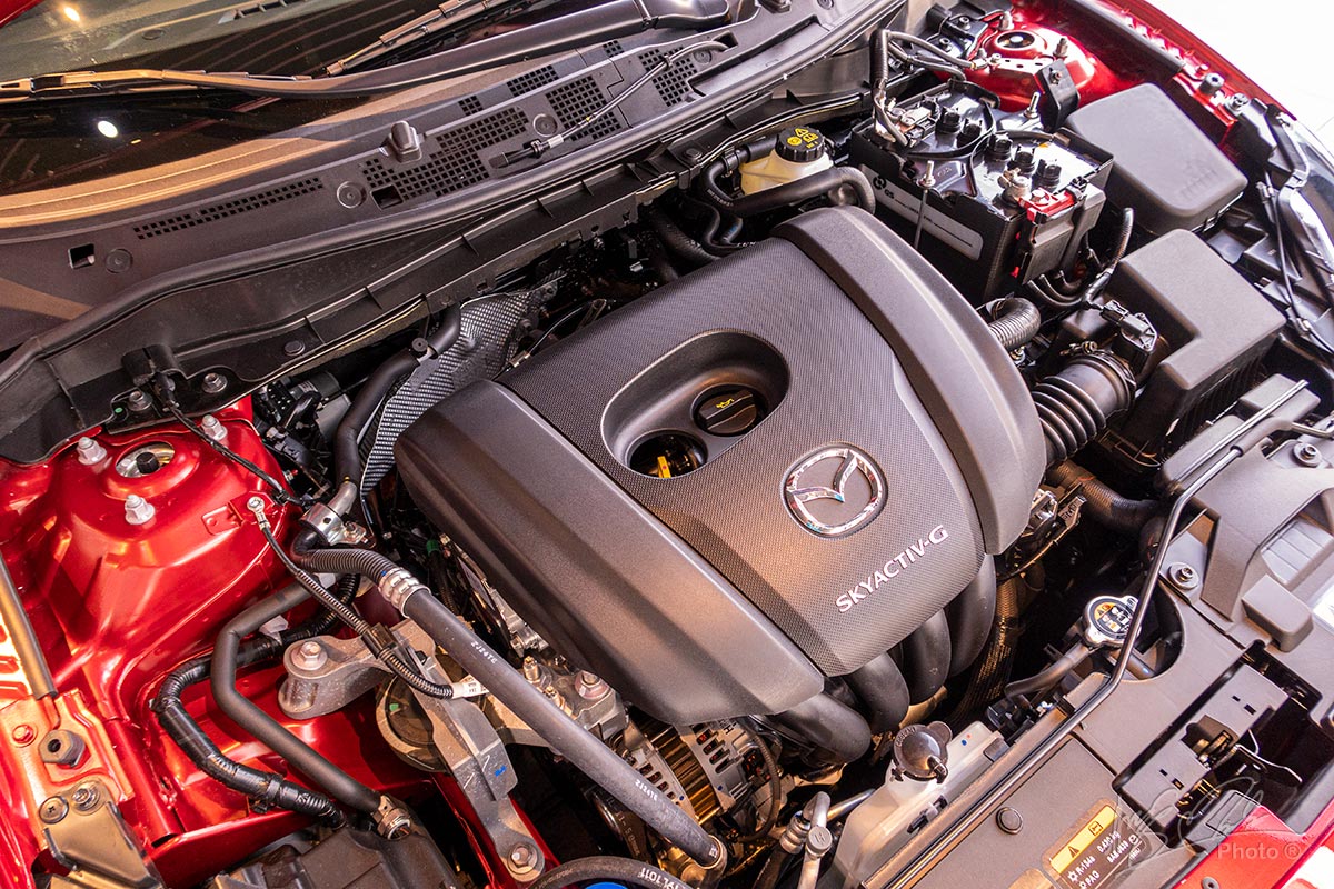 Đánh giá xe Mazda 2 2020: Động cơ Skyactiv 1.5L.