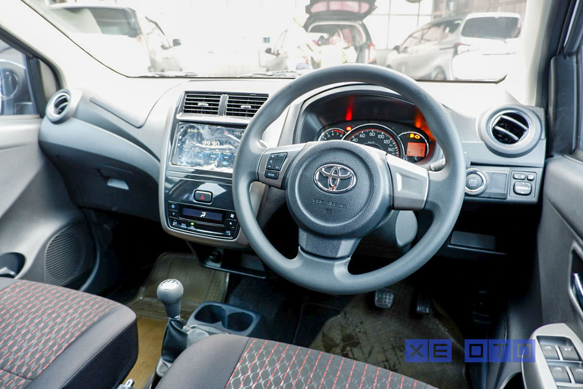 Nội thất của Toyota Wigo 2020 được nâng cấp thêm một số tiện ích đáng tiền.