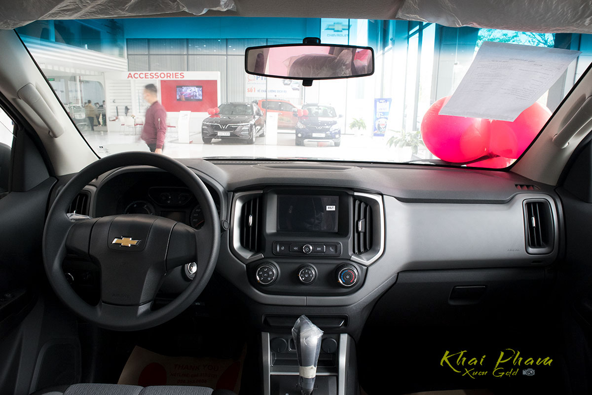 "Nối gót" Trailblazer, Chevrolet Colorado giảm giá sâu để xả kho tại Việt Nam a4