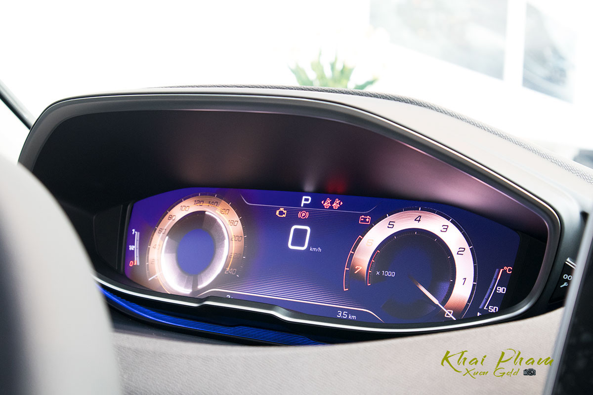 Ảnh chụp cụm đồng hồ xe Peugeot 3008​​ Active 2020 1212