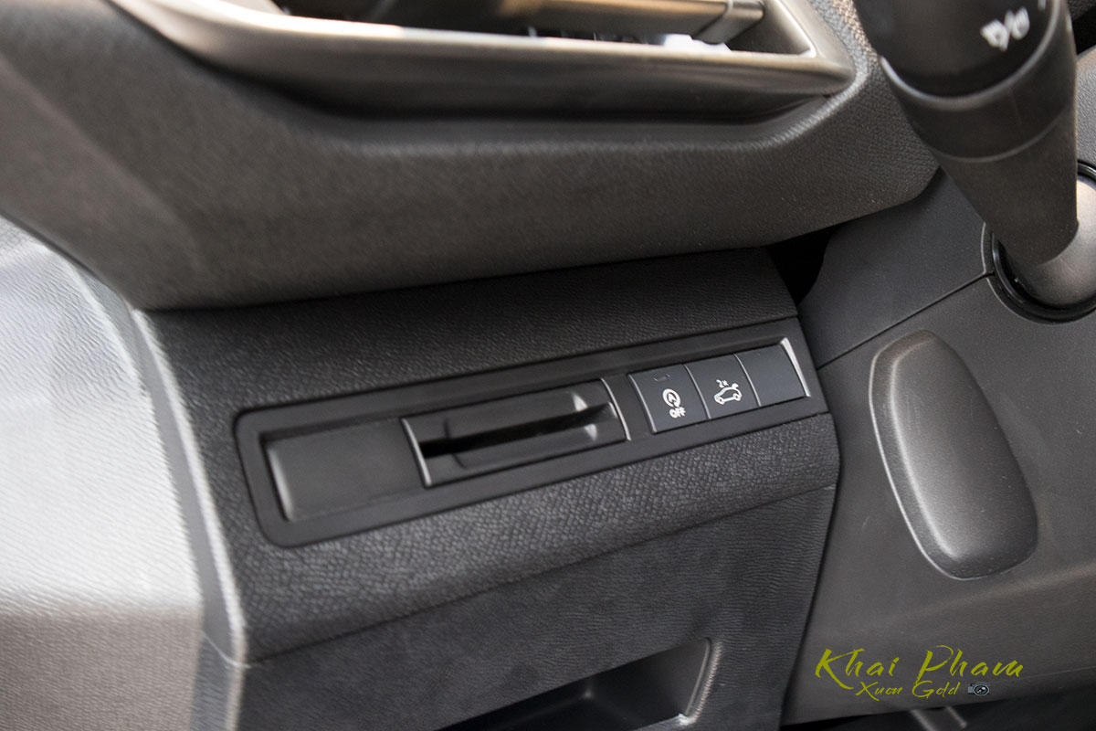 Ảnh chụp chức năng xe Peugeot 3008​​ Active 2020 1