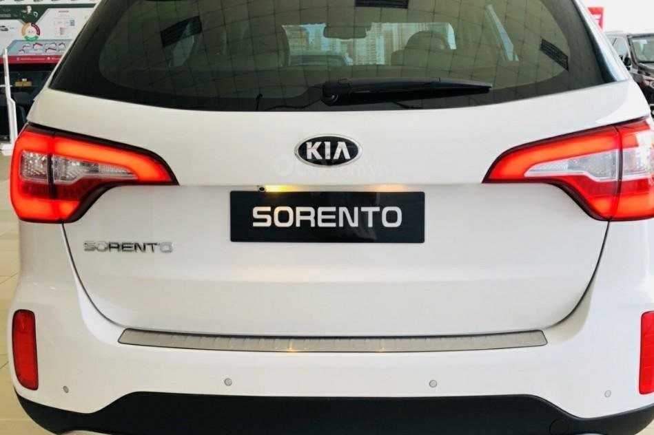 Thiết kế đuôi xe Kia Sorento 2020 1