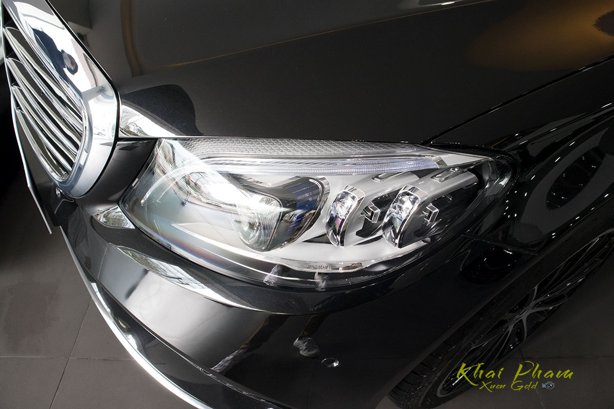 Hình ảnh chụp đèn pha xe Mercedes-Benz C 200 Exclusive 2020 1