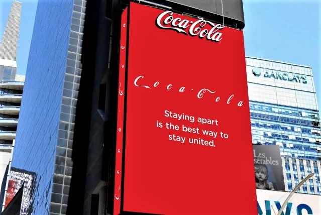 Logo Coca Cola tại Times Square lan tỏa tinh thần Social Distancing 1