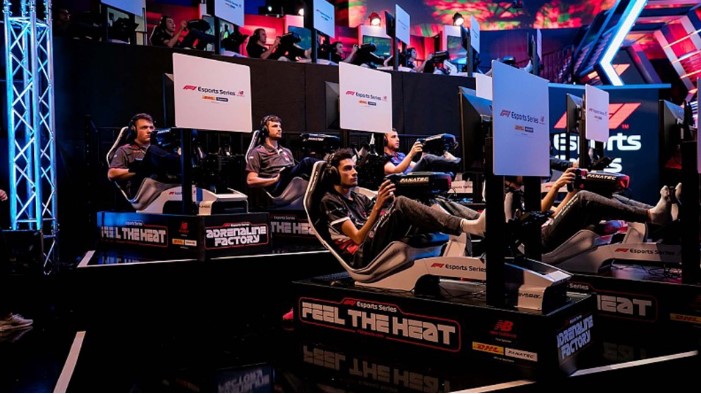 Tổ chức đua F1 online để "đền bù" cho người hâm mộ Tổ chức đua F1 online để "đền bù" cho người hâm mộ.