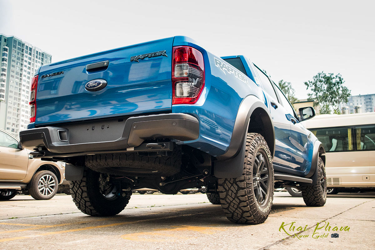 Ảnh chụp đuôi xe Ford Ranger Raptor 2020 