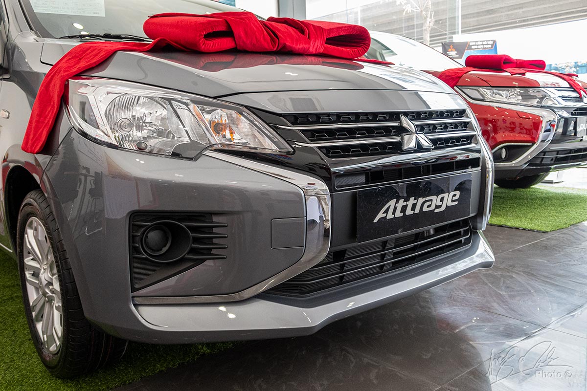Đánh giá xe Mitsubishi Attrage MT 2020: Lưới tản nhiệt mang đậm phong cách Dynamic Shield.