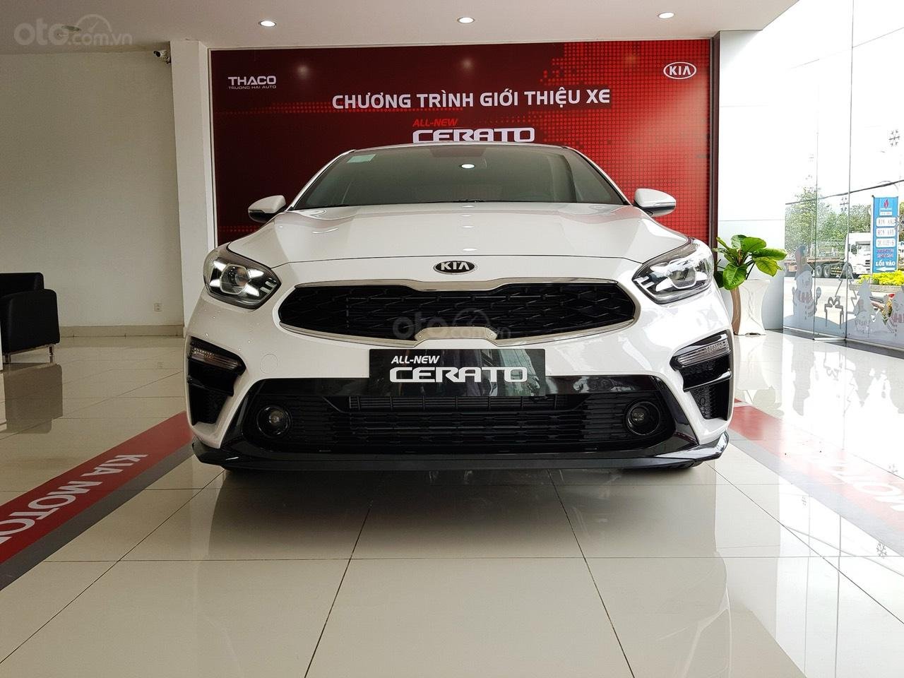 Kia Cerato giá 559 triệu đồng.