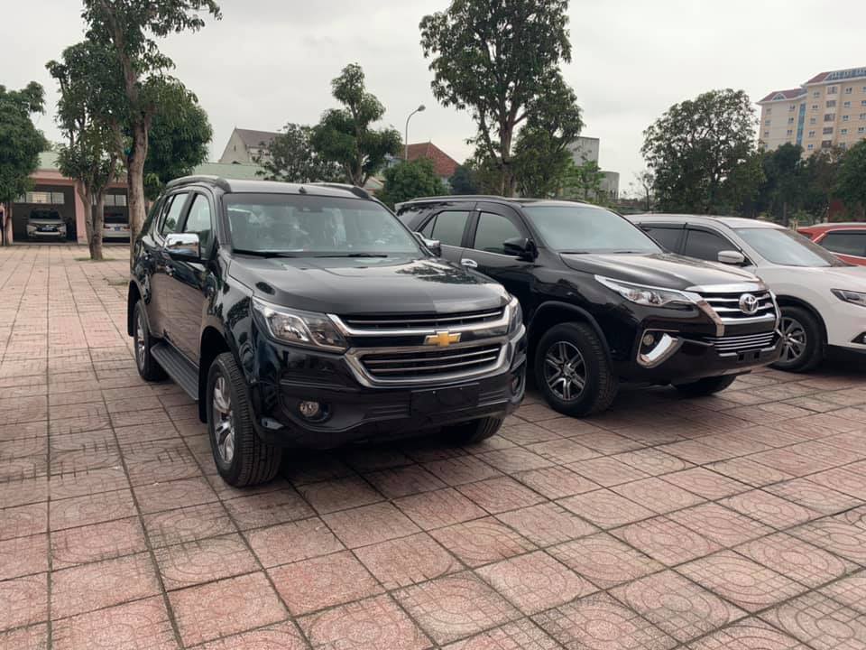 Mua được Chevrolet Trailblazer xả hàng giảm gần 300 triệu đồng, chủ nhân đăng ký, lên đồ rao bán lại khi chưa lăn bánh a