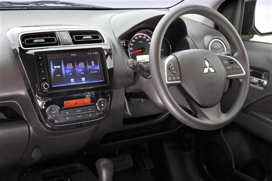 Không gian nội thất Mitsubishi Mirage 2020 1