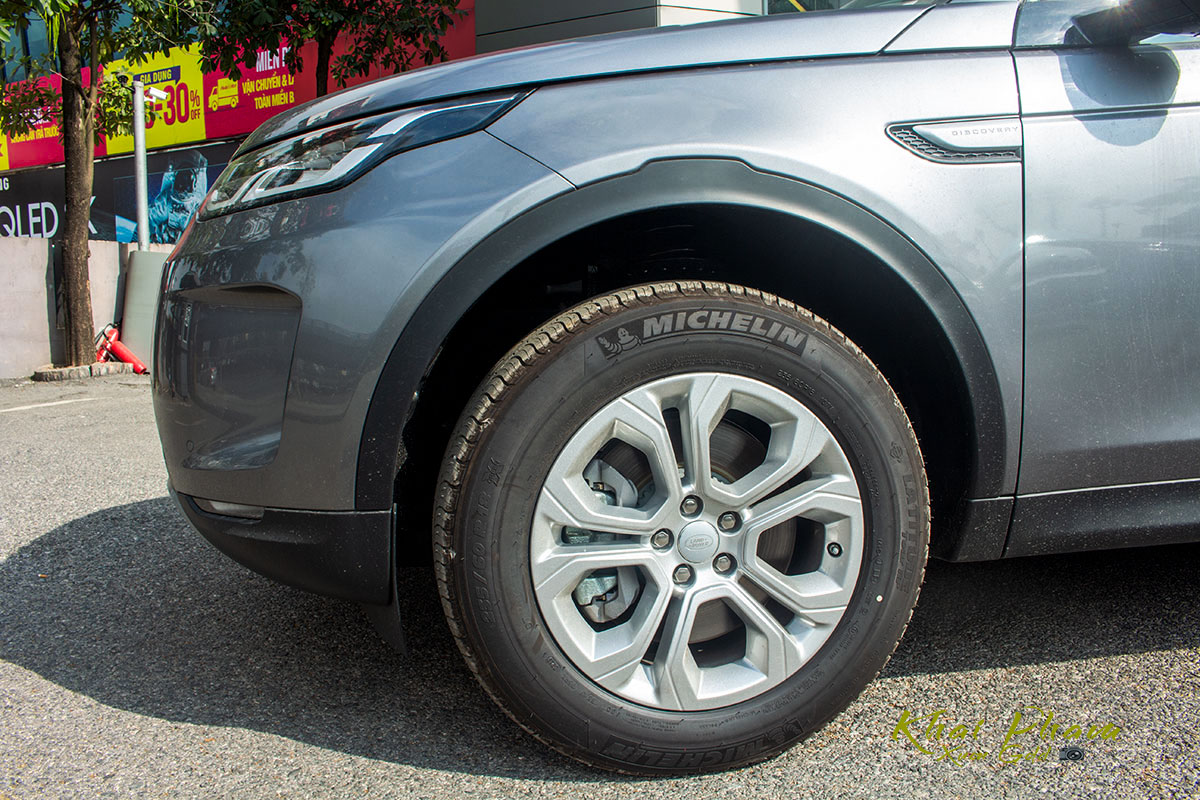 Hình ảnh mâm xe Land Rover Discovery Sport S 2020